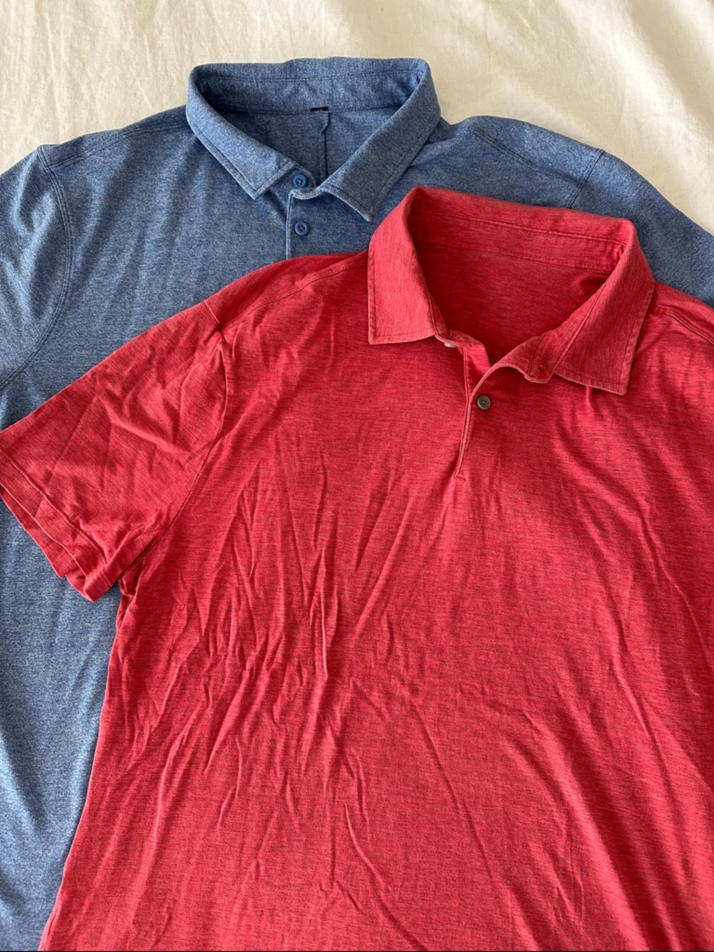 Bundle of two men’s Lululemon polo shirts - L